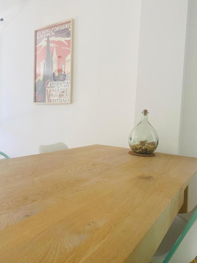 La Maison D A Cote 8 A 10 Personnes Carpentras Extérieur photo