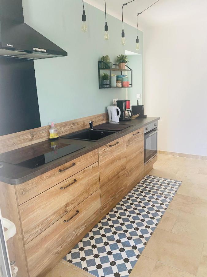 La Maison D A Cote 8 A 10 Personnes Carpentras Extérieur photo